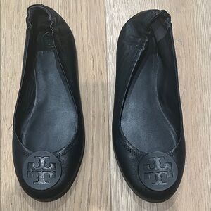 Tory Burch Black Leather Logo Ballet Flats